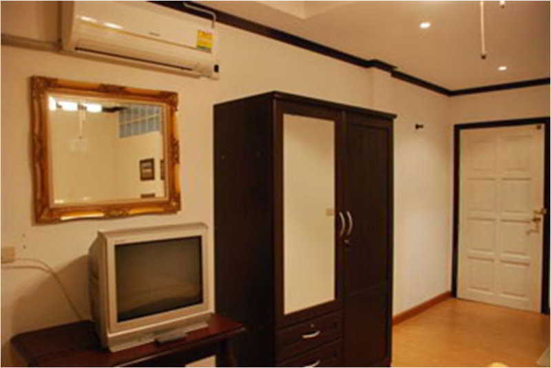 MHC-Guesthouse Bangkok Extérieur photo