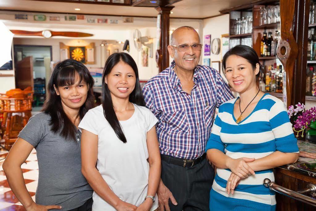 MHC-Guesthouse Bangkok Extérieur photo